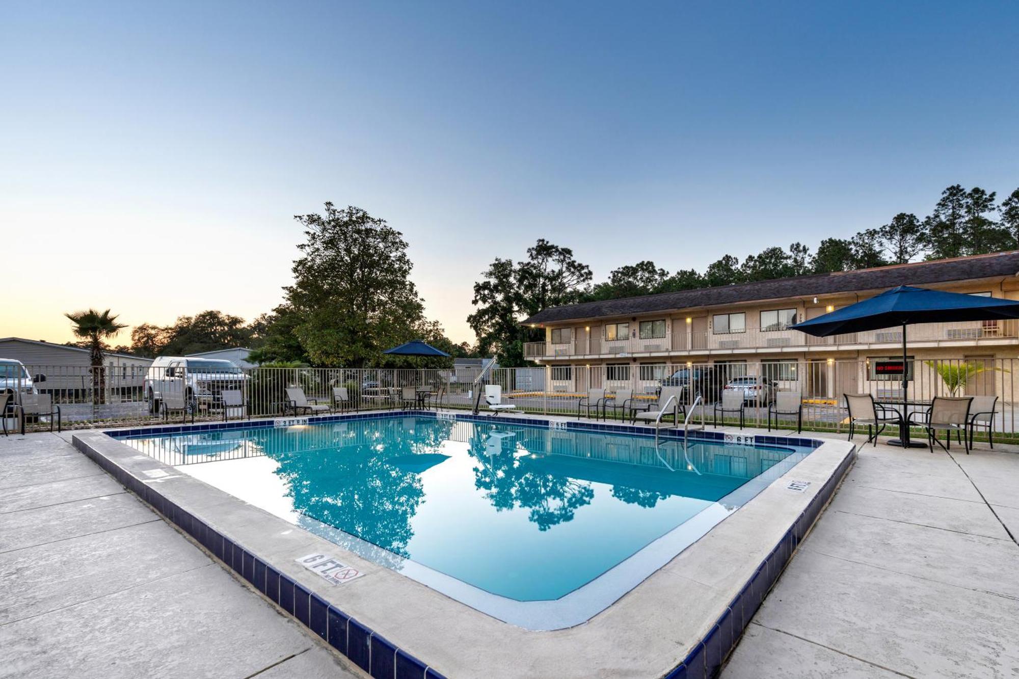 Americas Best Value Inn - Lake City Exterior foto